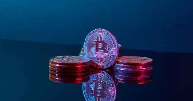 Bitcoin Madenciliğinde Düşüş: Bitmain Donanım Fiyatlarını Düşürdü