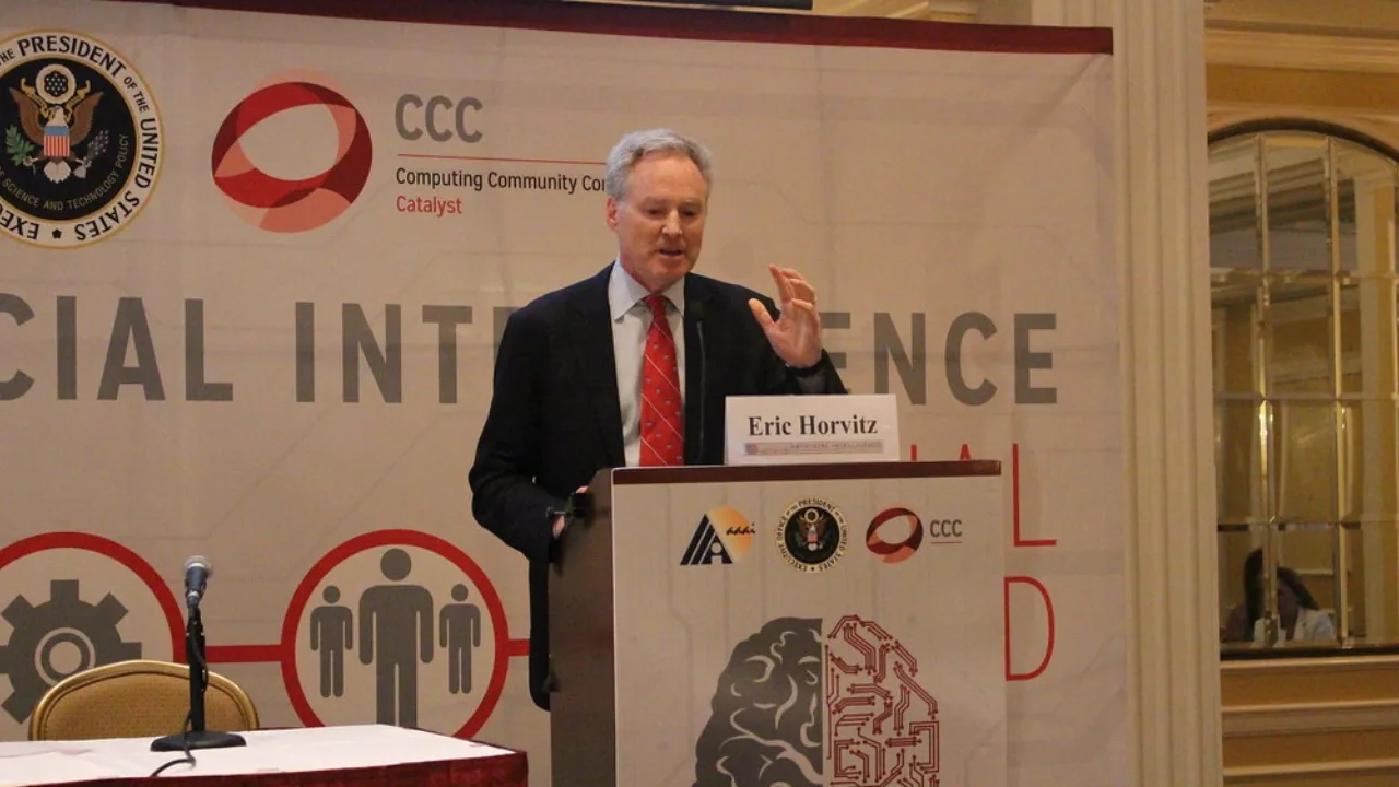 Microsoft Bilim İnsanı, Araştırma Fonlarındaki Kesintilerin Risklerini Açıkladı