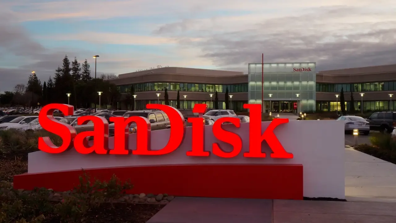 Sandisk, S&P 500'ün Yüzyılın En Başarılı Hissesi Oldu